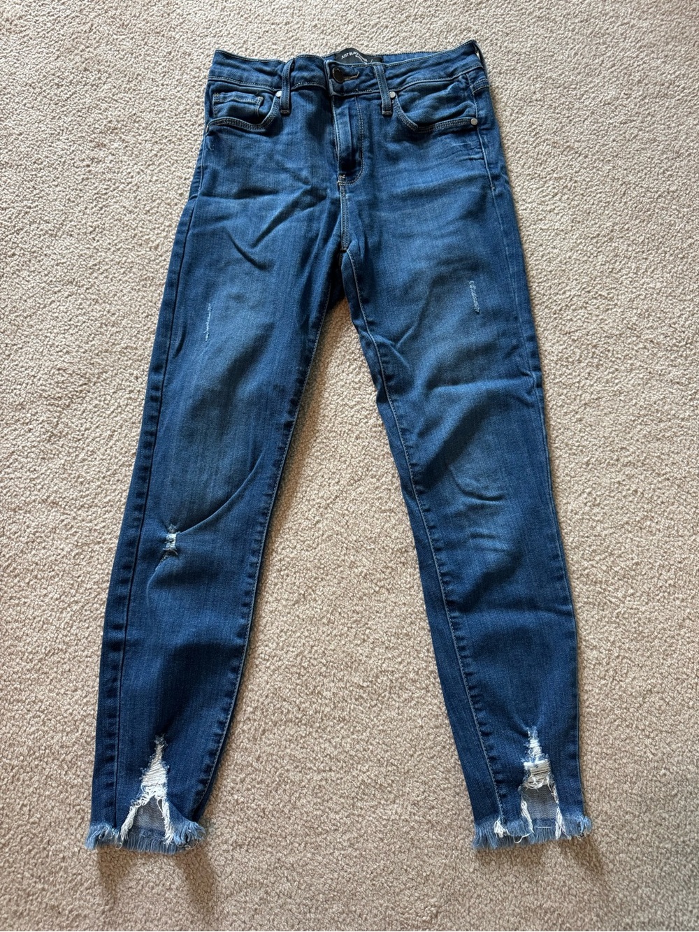 Just Black Denim Distressed Mid-Rise Crop Women’s Jeans